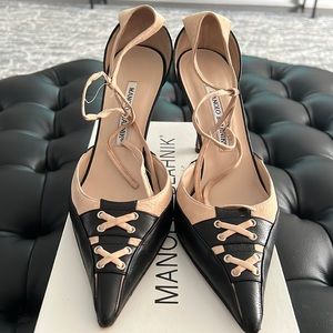 Manolo Blahnik Pumps
